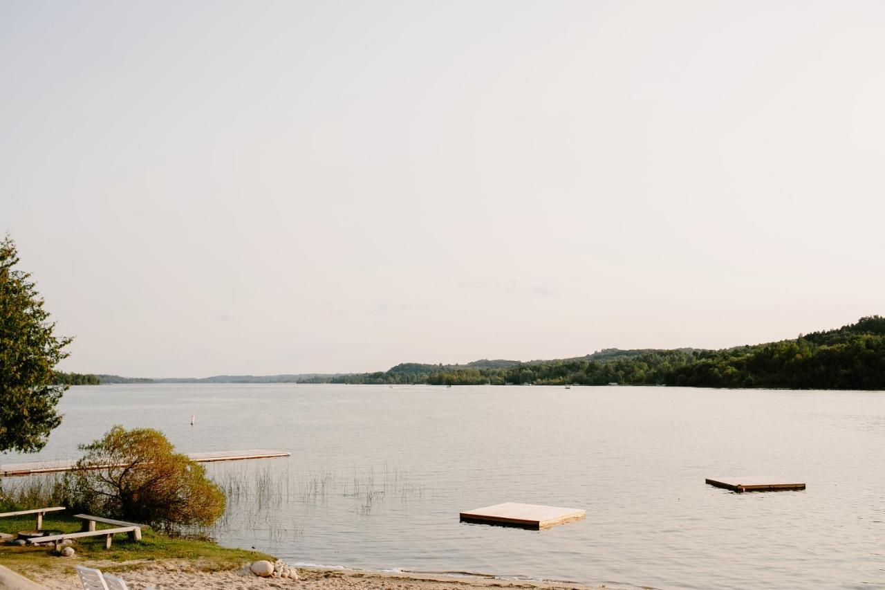 Отель Fountain Point Suttons Bay Экстерьер фото